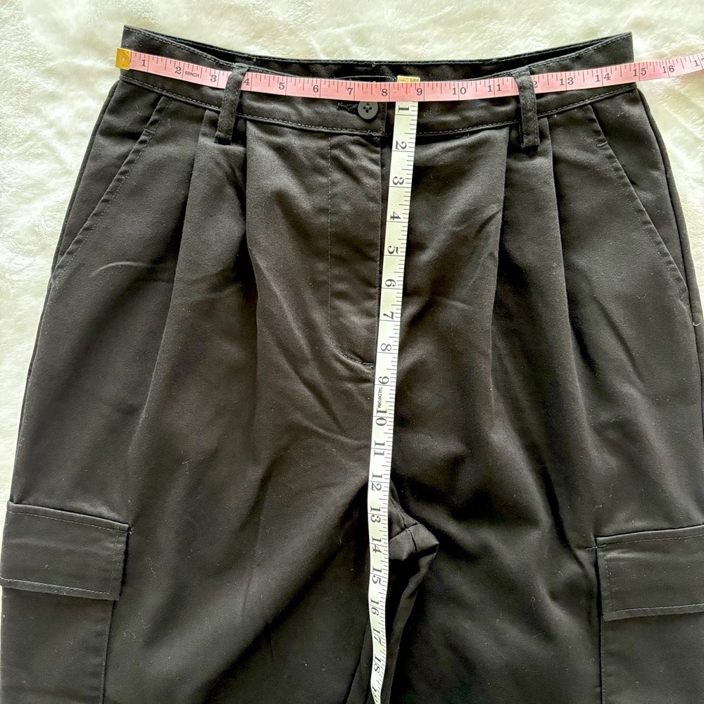 HUNTER & BROWN Black Wide Leg High Rise Pleated Cargo Pants--NWT--L - Picture 14 of 15